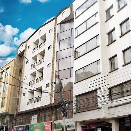 Hotel Santa Isabel 2 伊皮亚莱斯 外观 照片