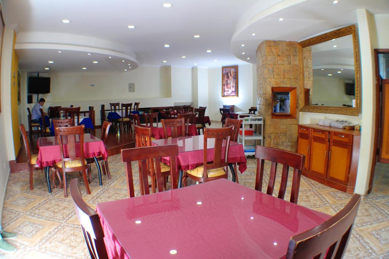 Hotel Santa Isabel 2 伊皮亚莱斯 外观 照片
