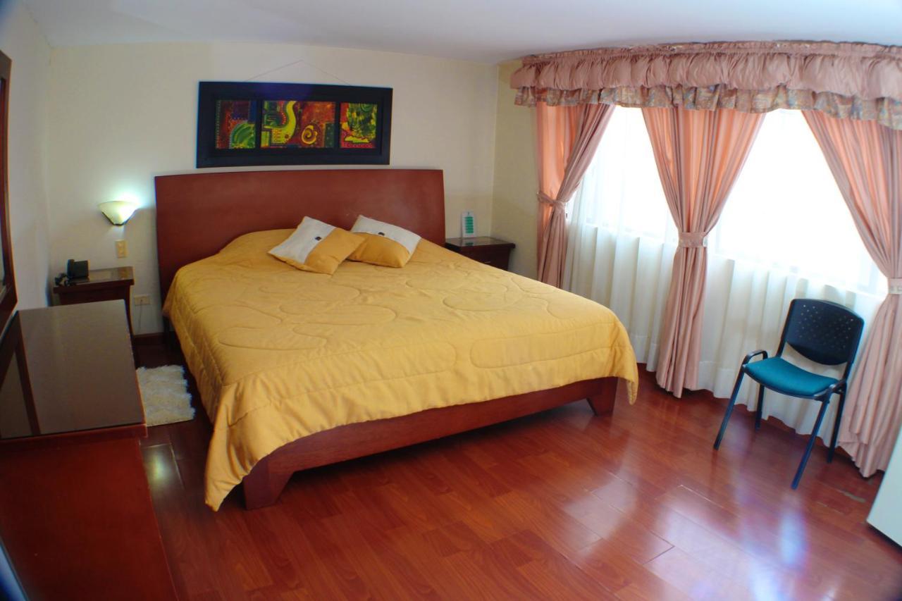 Hotel Santa Isabel 2 伊皮亚莱斯 外观 照片