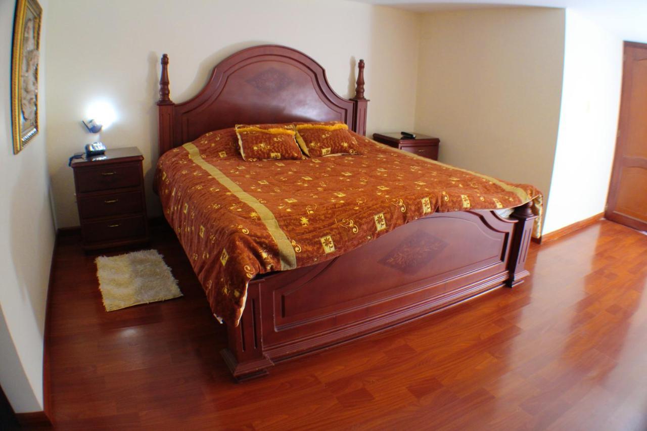 Hotel Santa Isabel 2 伊皮亚莱斯 外观 照片