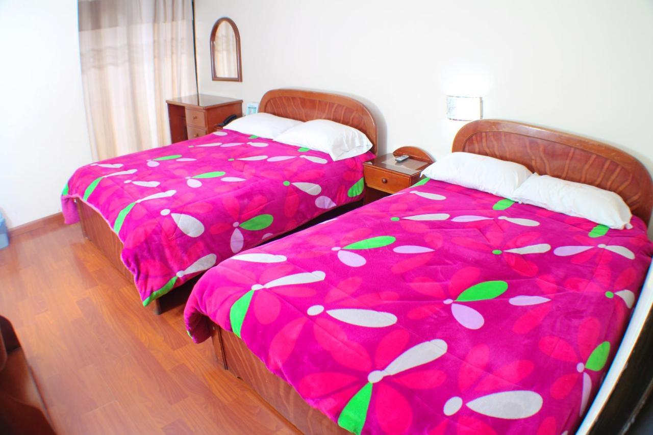 Hotel Santa Isabel 2 伊皮亚莱斯 外观 照片