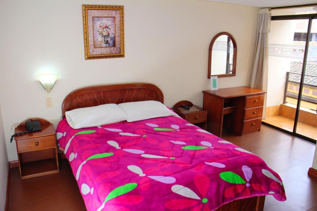 Hotel Santa Isabel 2 伊皮亚莱斯 外观 照片