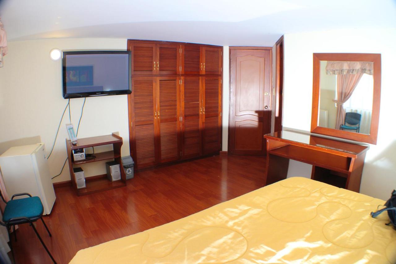 Hotel Santa Isabel 2 伊皮亚莱斯 外观 照片