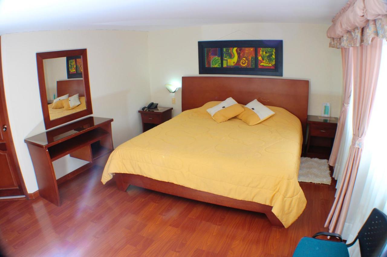 Hotel Santa Isabel 2 伊皮亚莱斯 外观 照片
