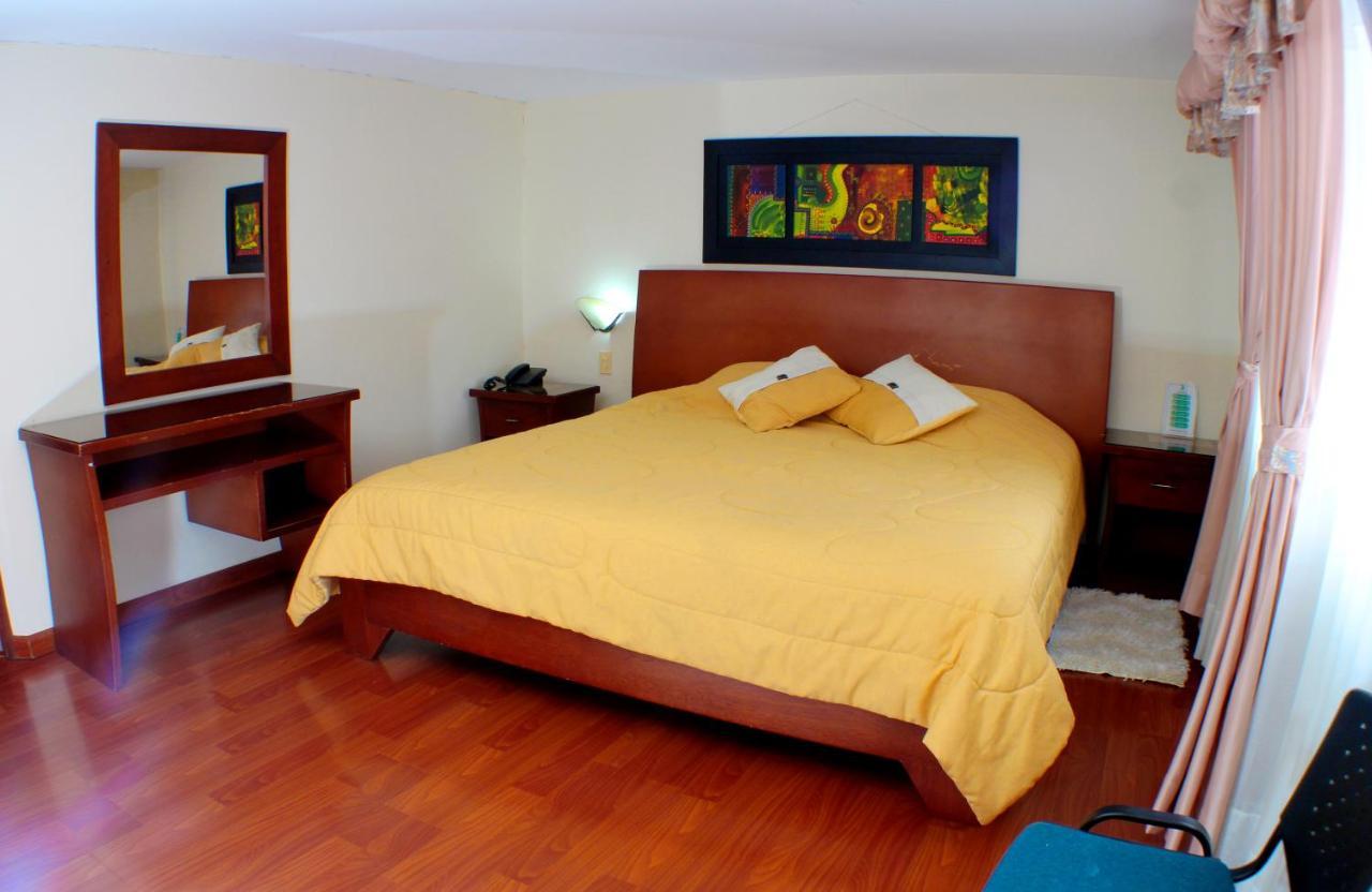 Hotel Santa Isabel 2 伊皮亚莱斯 外观 照片