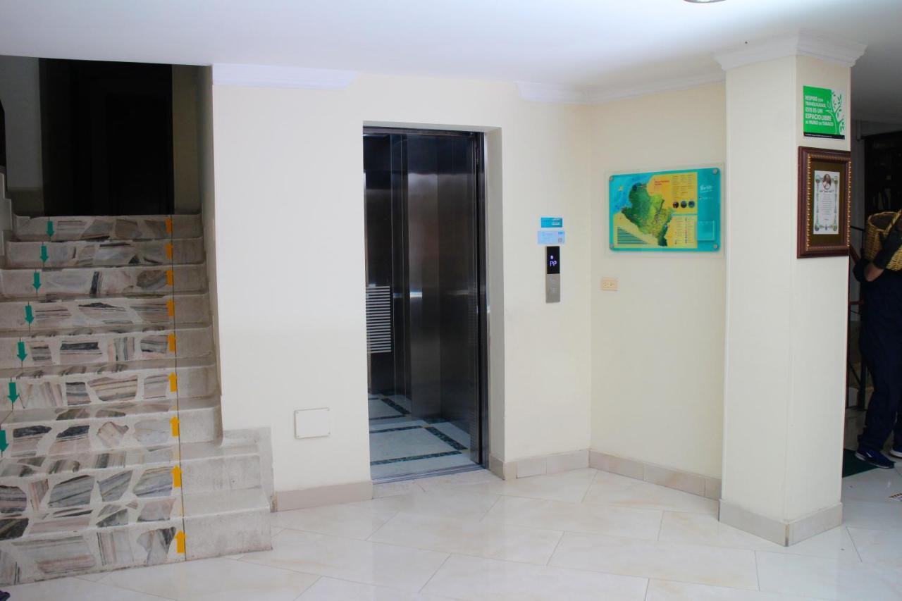Hotel Santa Isabel 2 伊皮亚莱斯 外观 照片