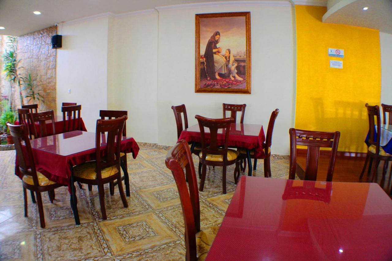 Hotel Santa Isabel 2 伊皮亚莱斯 外观 照片